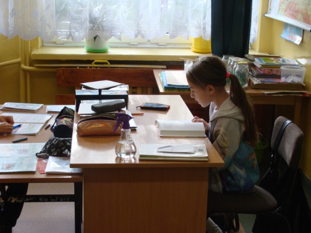 „Przerwa na czytanie” w szkole w Ostrowie - Obrazek 14